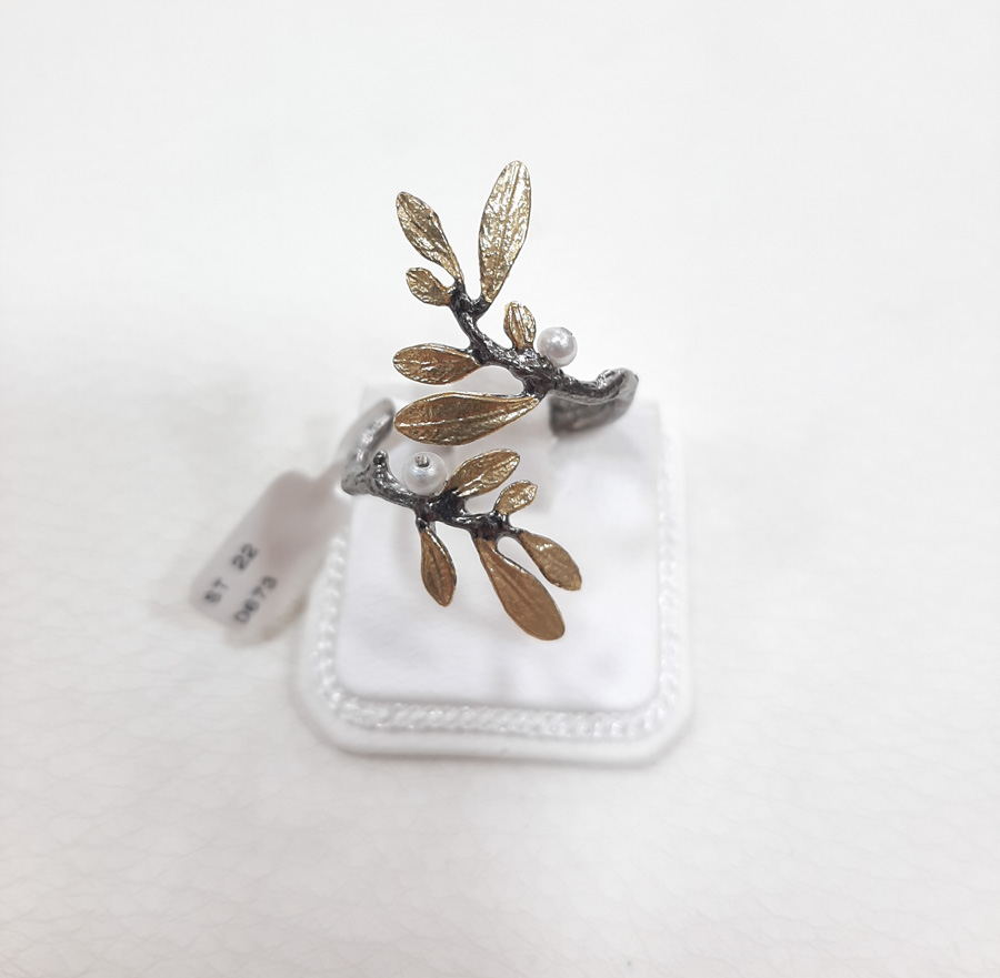 Ring-olive-leaf-sliver-925-with-24-caratas-gold-plating-and-pearls